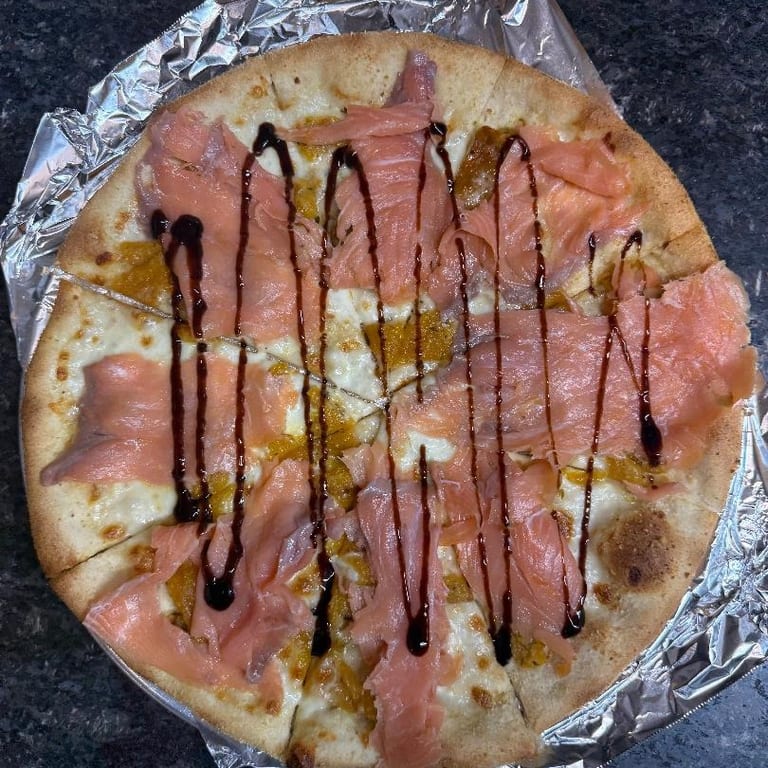 Serving Fresh, High-Quality Pizza